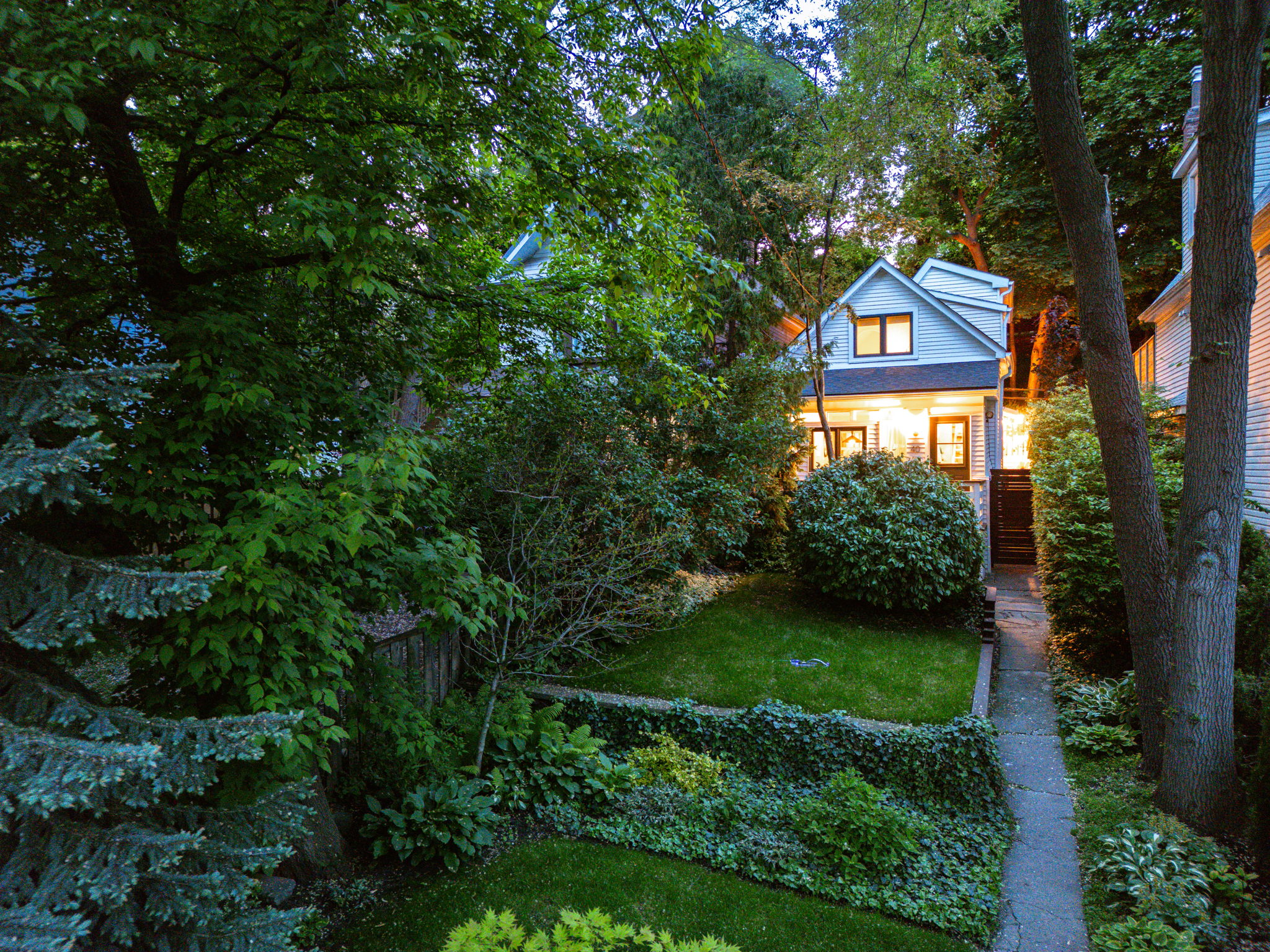 Toronto property showcase — delivered property photograph 9