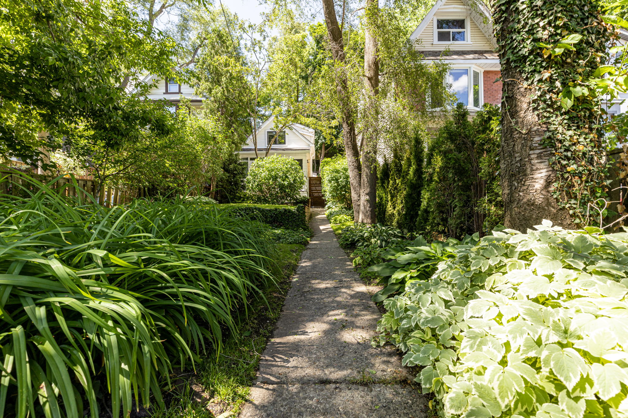 Toronto property showcase — delivered property photograph 30