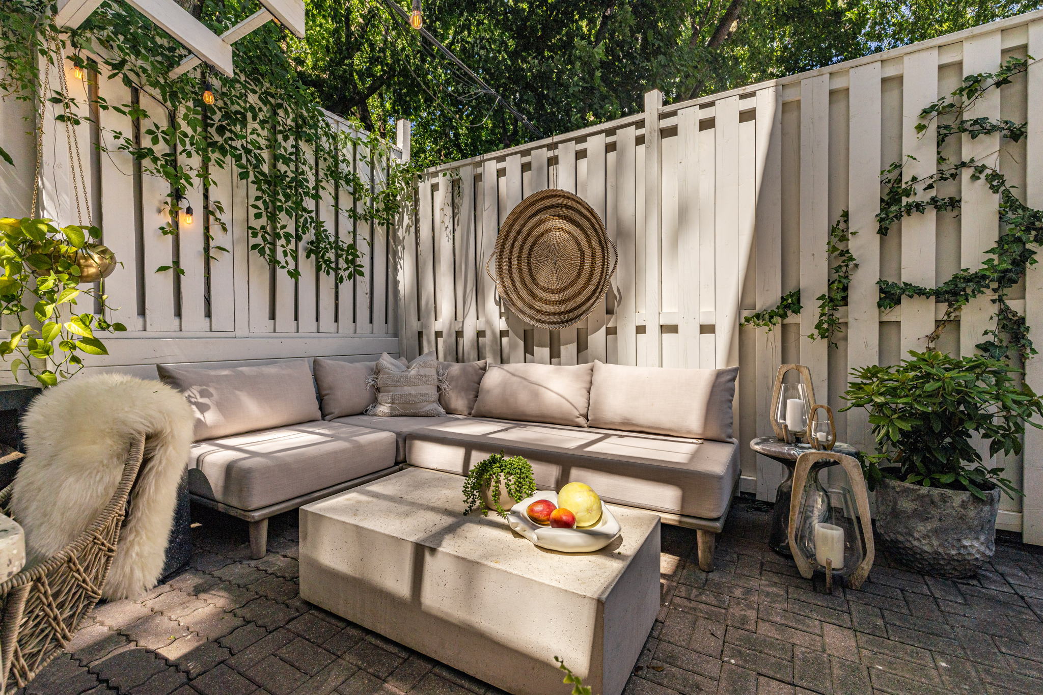 Toronto property showcase — delivered property photograph 52
