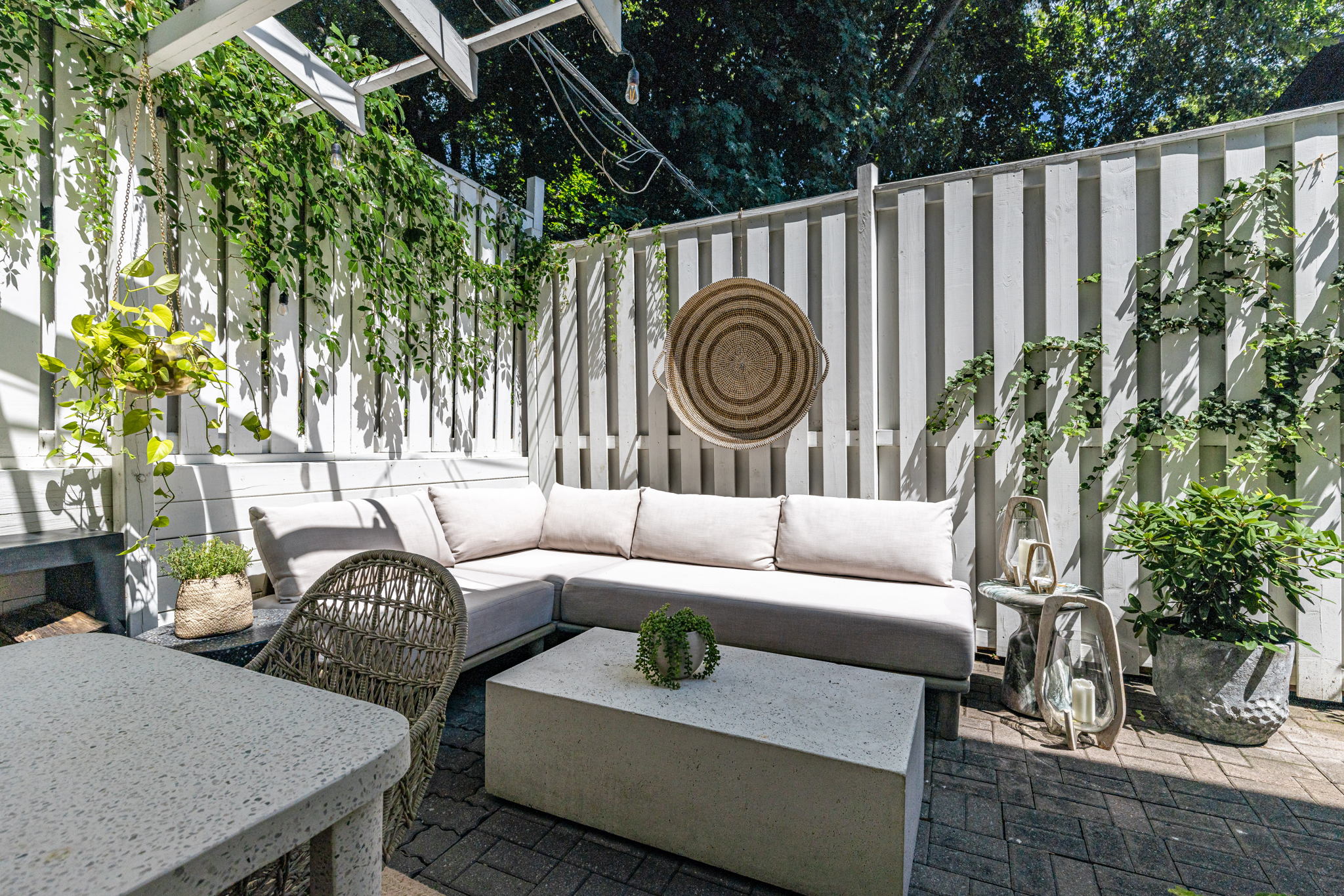 Toronto property showcase — delivered property photograph 68