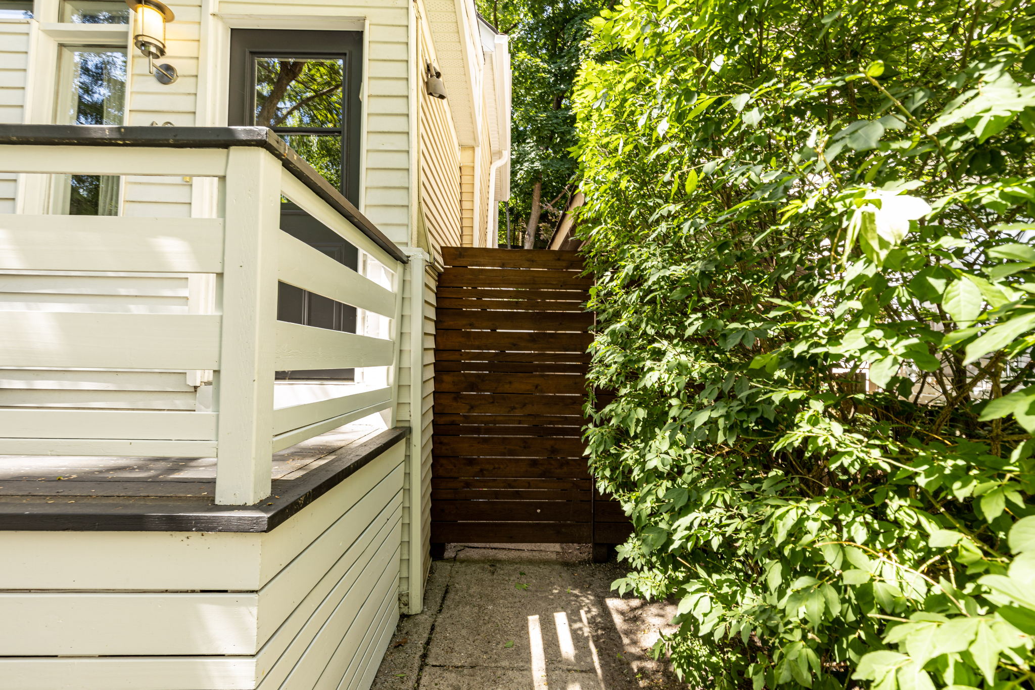 Toronto property showcase — delivered property photograph 38