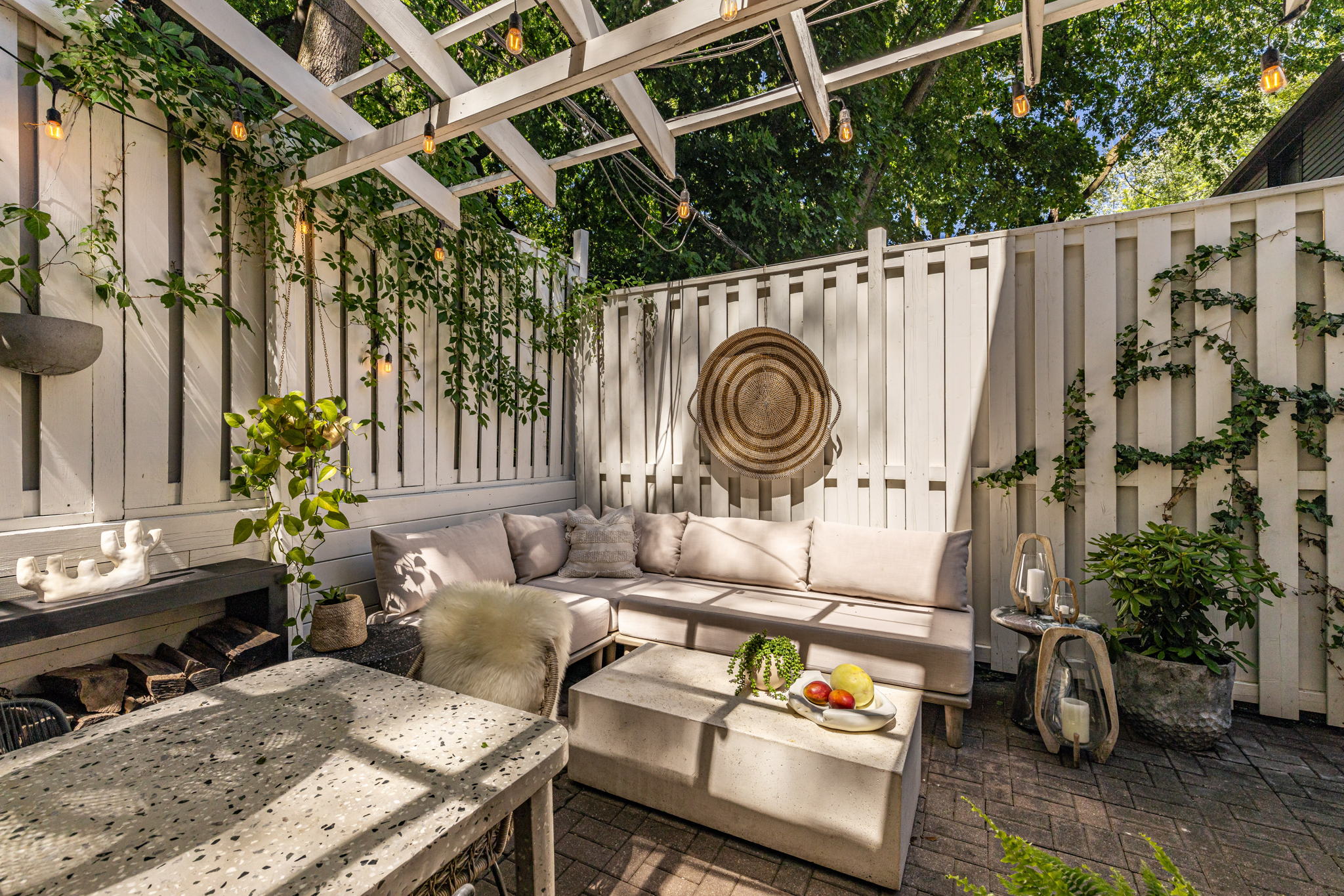 Toronto property showcase — delivered property photograph 48