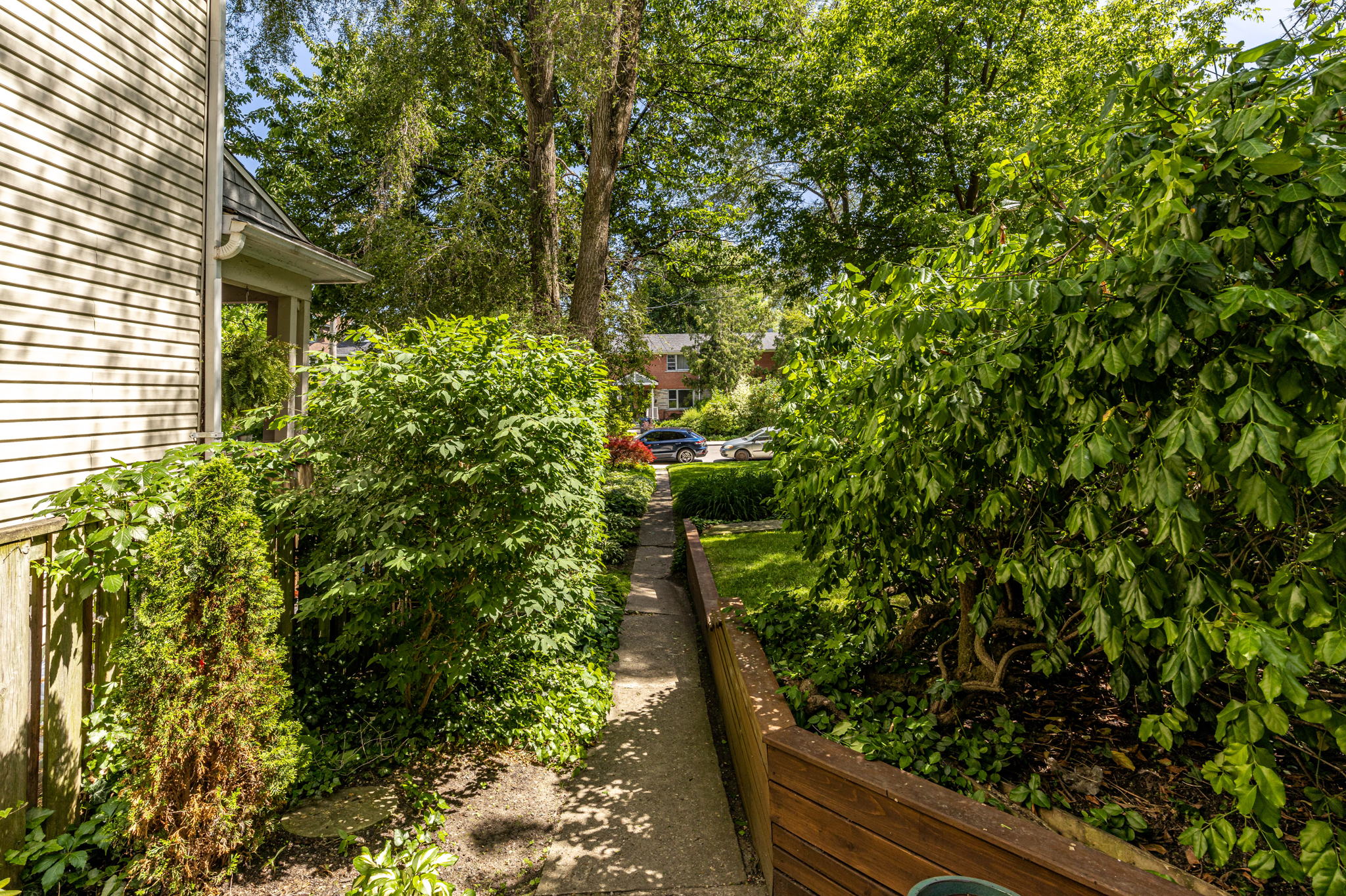 Toronto property showcase — delivered property photograph 39