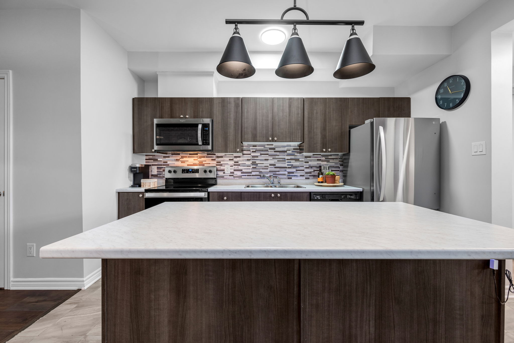 Kitchen/Breakfast Bar