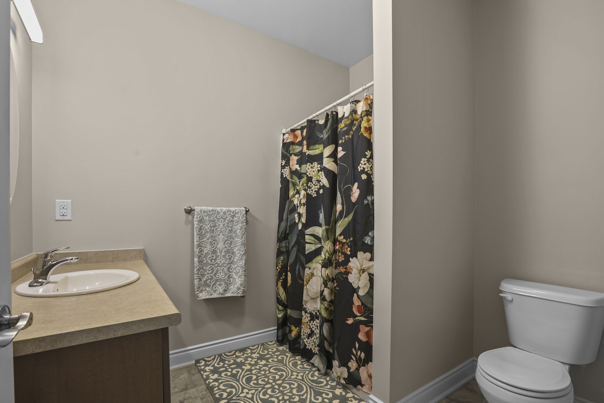  Photo 23
