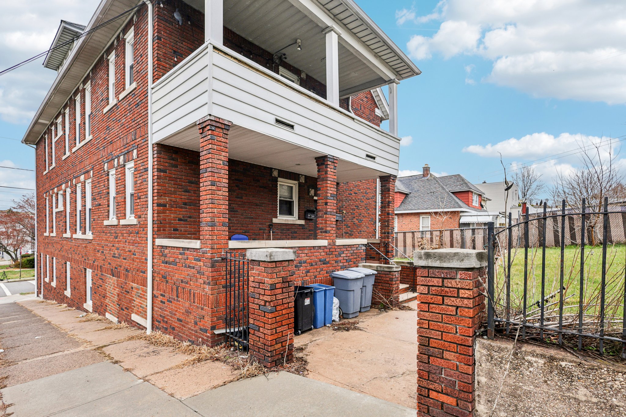 Malcolm Ave 1A-S2403-014.jpg