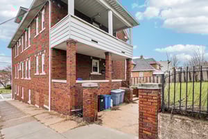 Malcolm Ave 1A-S2403-014.jpg