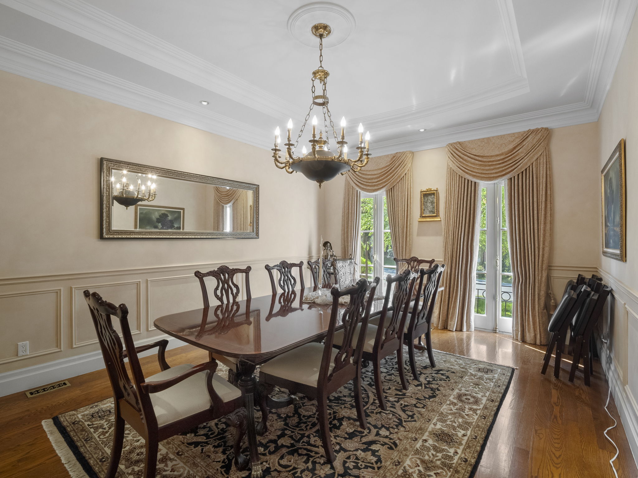 40 Munro Blvd Toronto, ON M2P 1B9