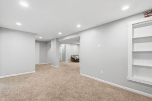  Photo 48