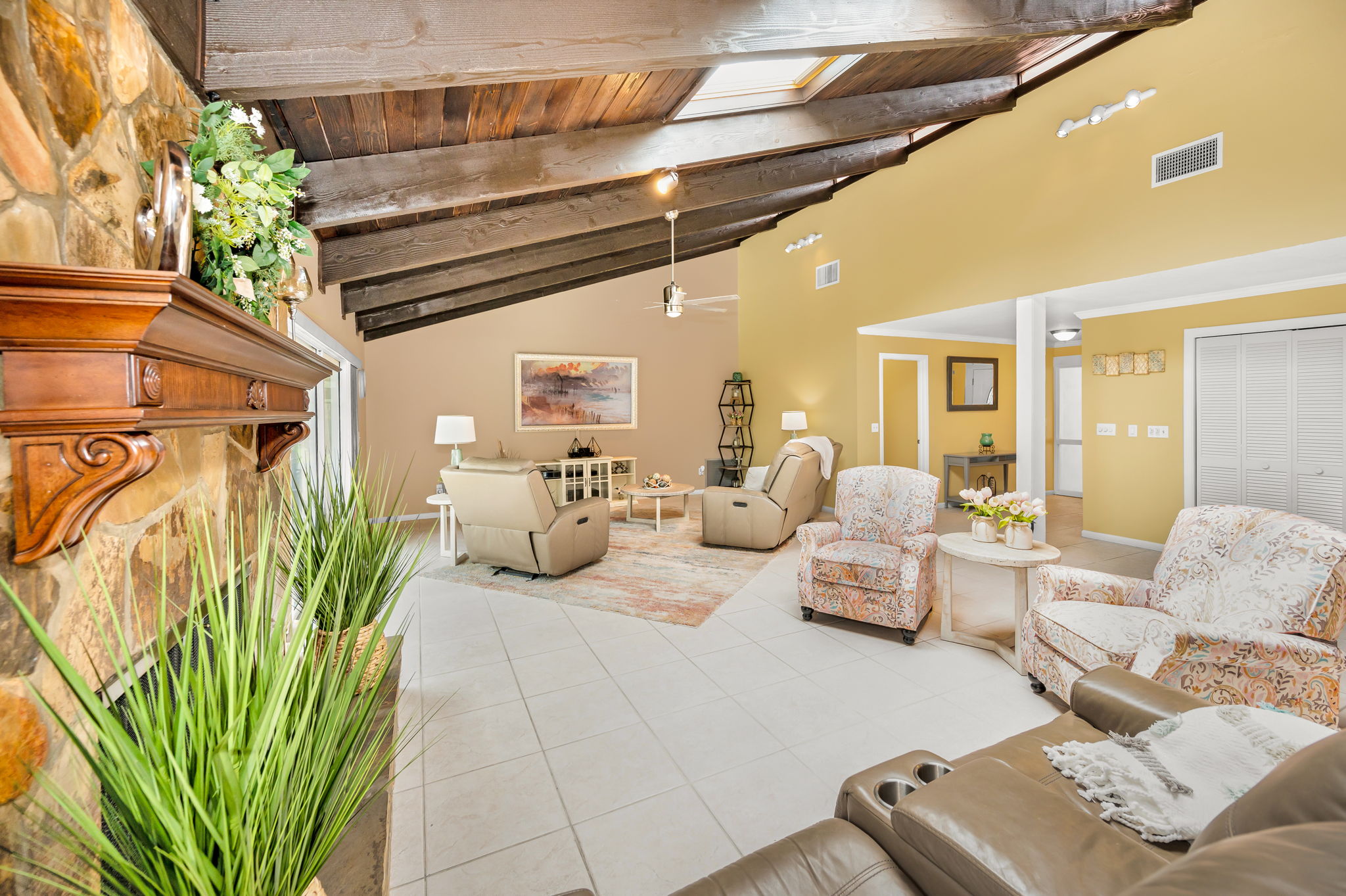 Living Room8