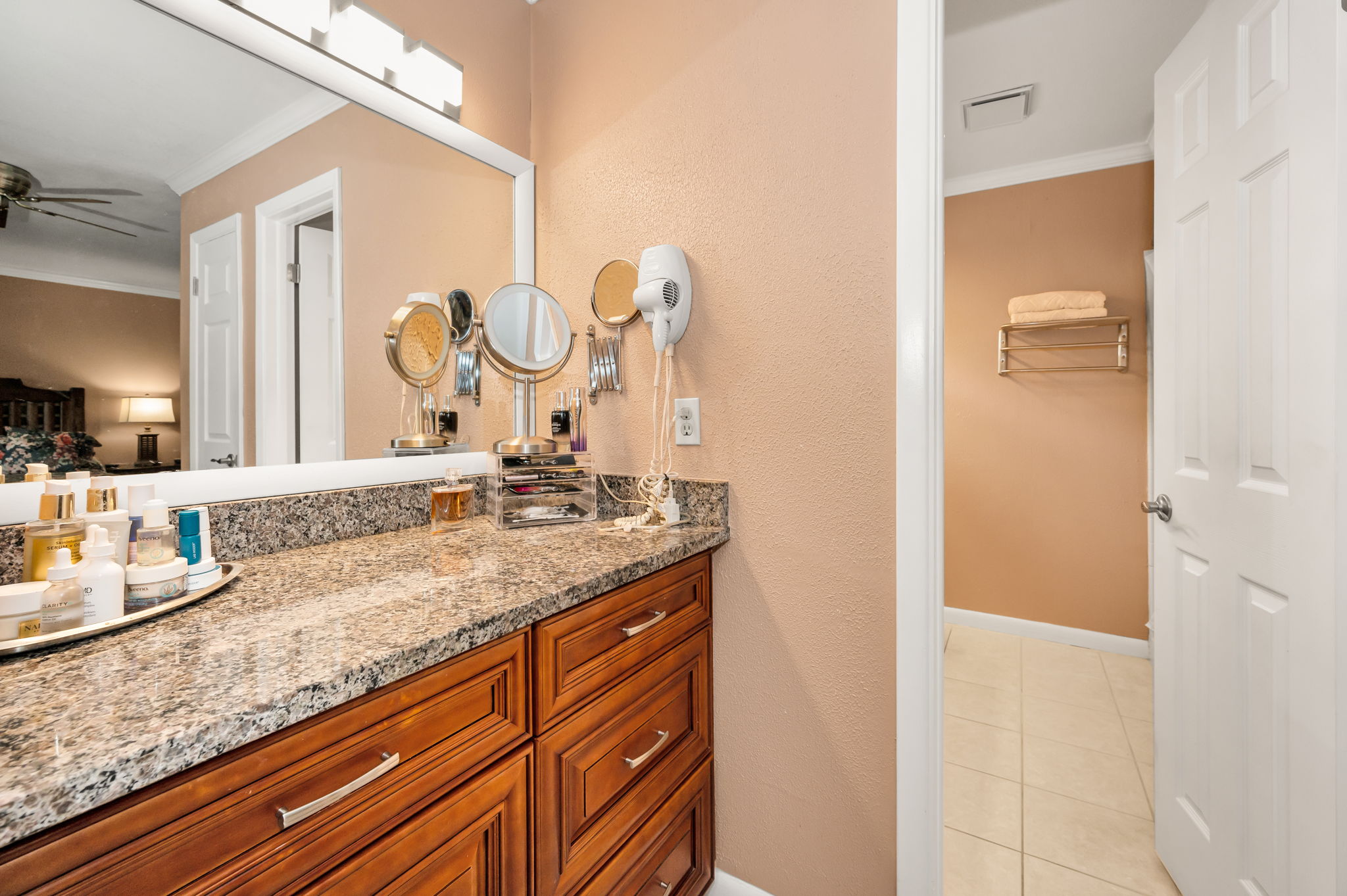 Master Bathroom1a