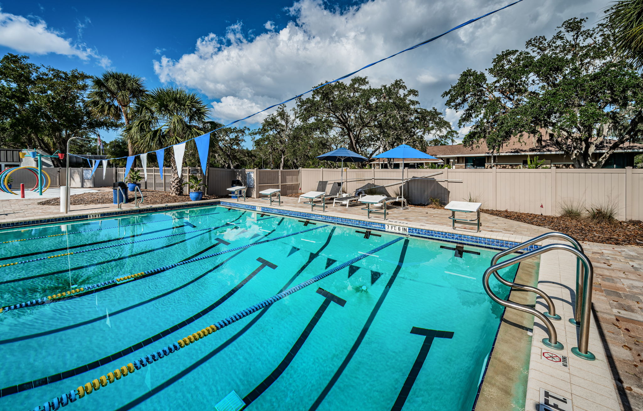 Pool10
