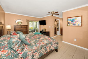 Master Bedroom1b