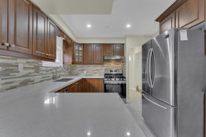 40 Royal Salisbury Way, Brampton, ON L6V 3J6, Canada Photo 16