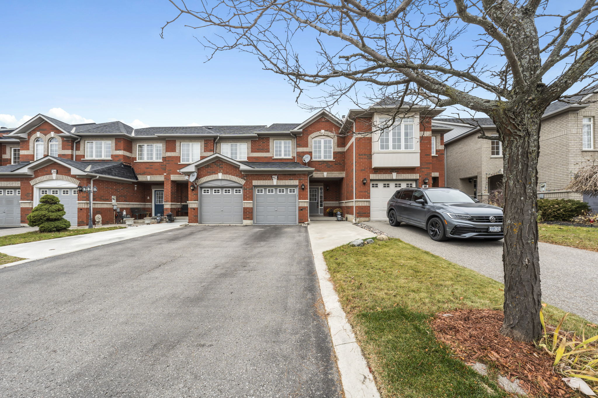 40 Village Vista Way Vaughan, ON L6A 3S4