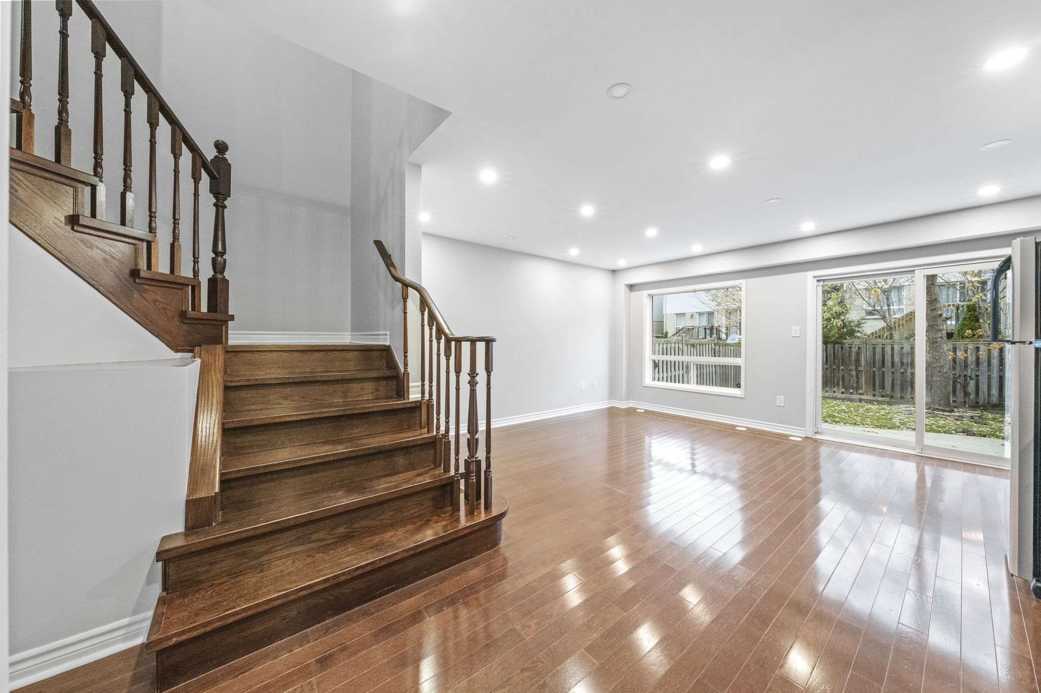 40 Village Vista Way Vaughan, ON L6A 3S4