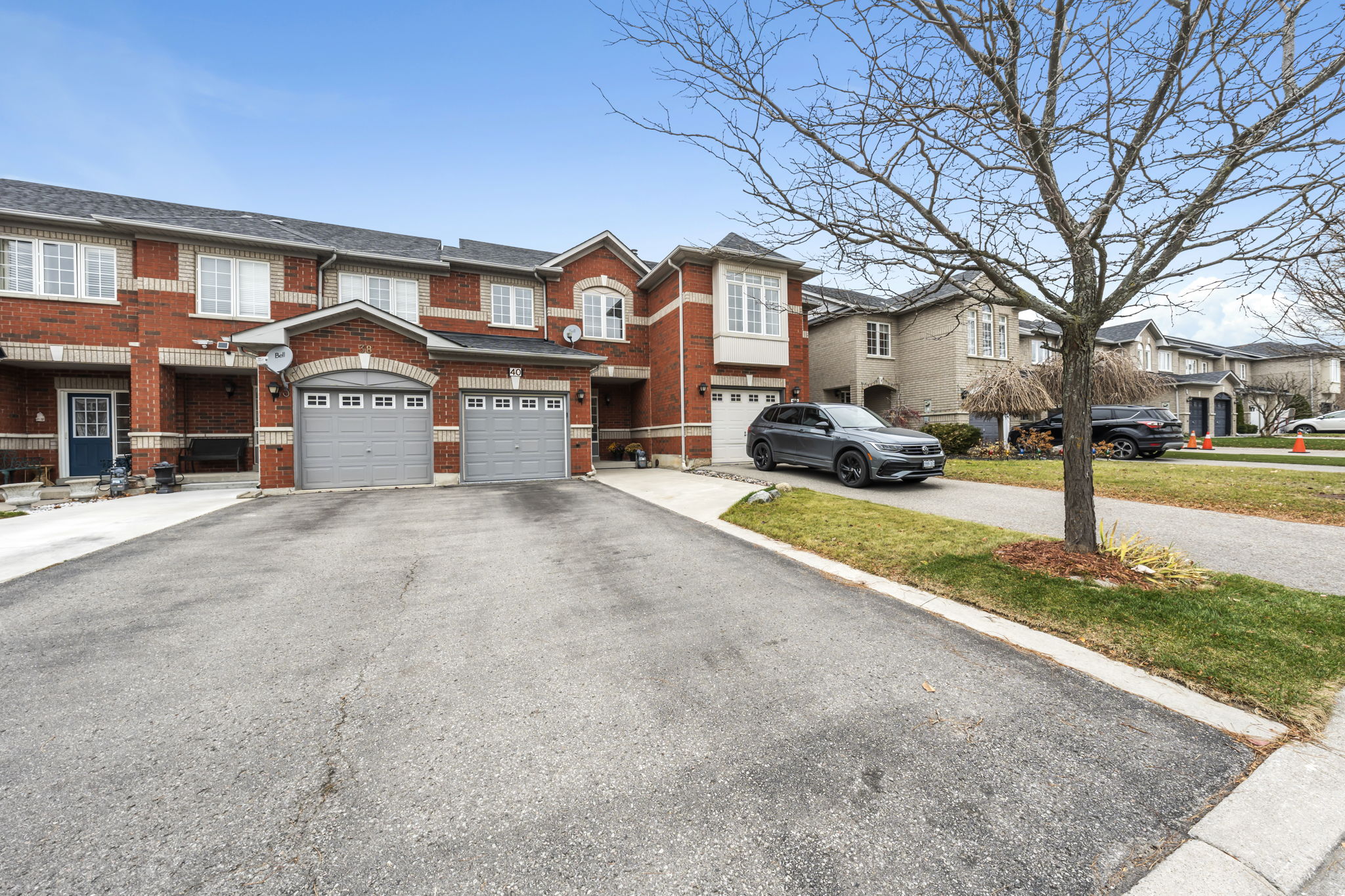 40 Village Vista Way Vaughan, ON L6A 3S4