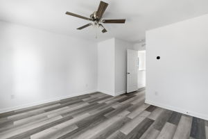 Generous sized primary suite!