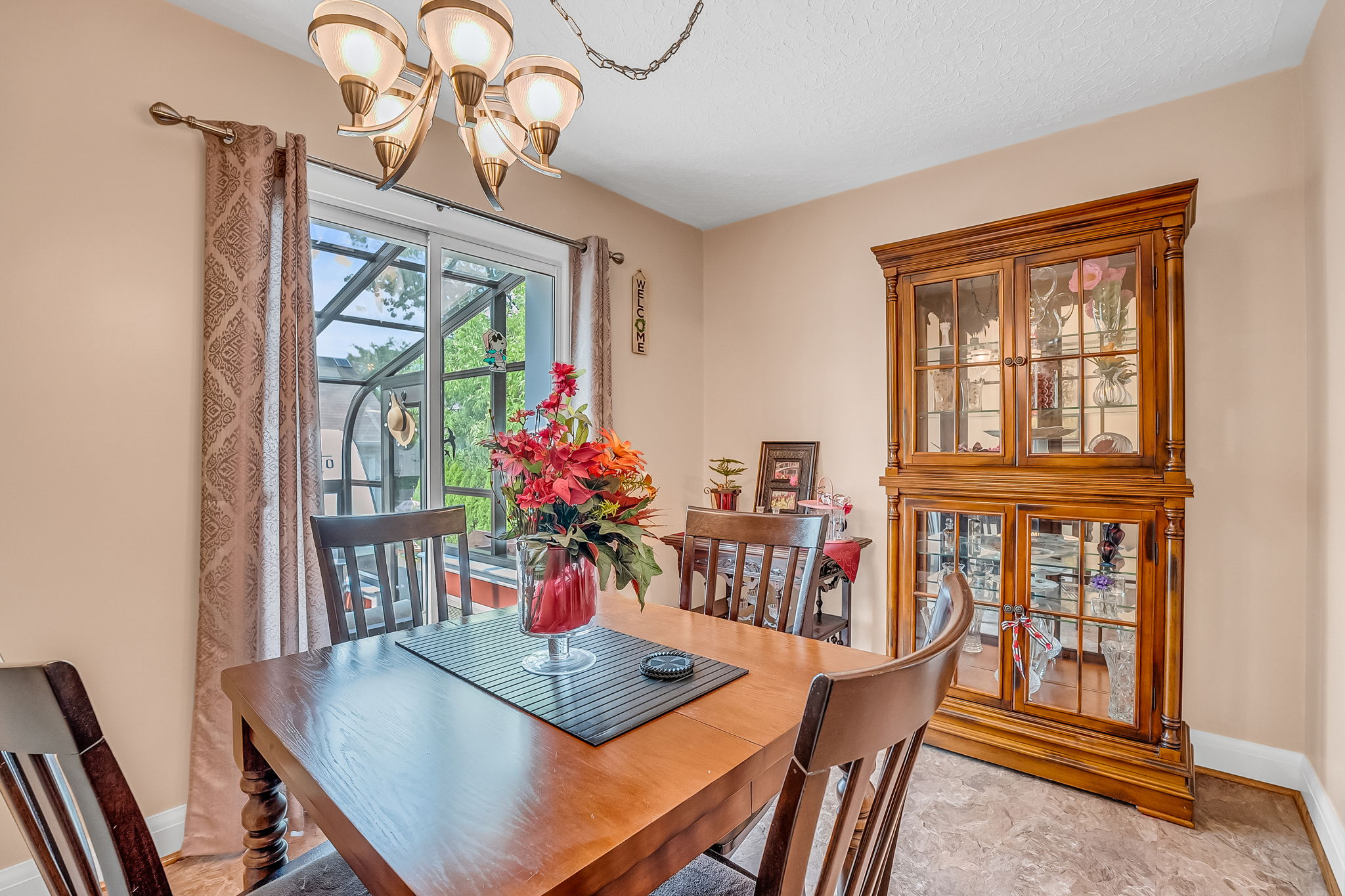15-dining room2
