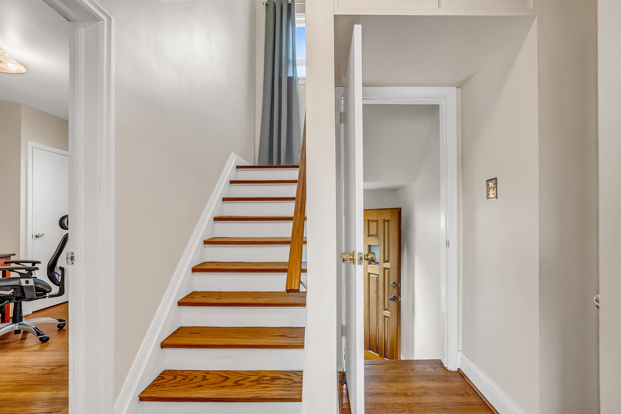 23-hallway1
