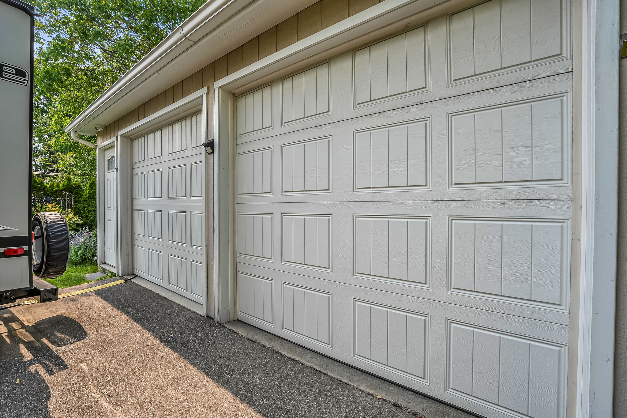 48-garage2
