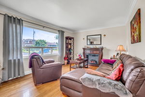 7-living room2