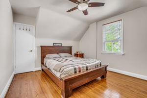 24-primary bedroom1