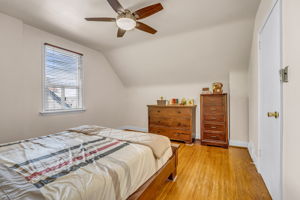 26-primary bedroom3