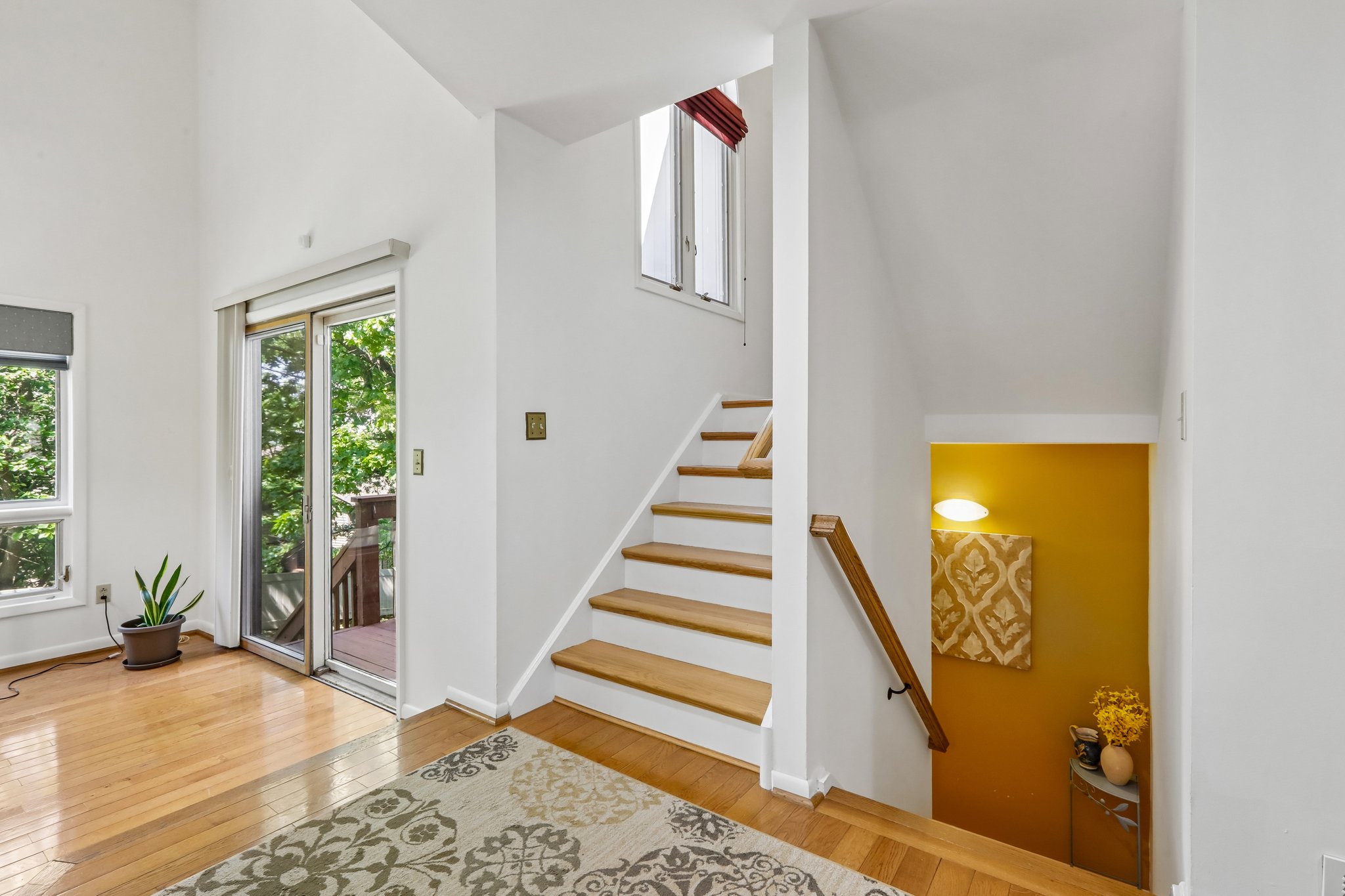 Woodland Dr-S1905-009.jpg