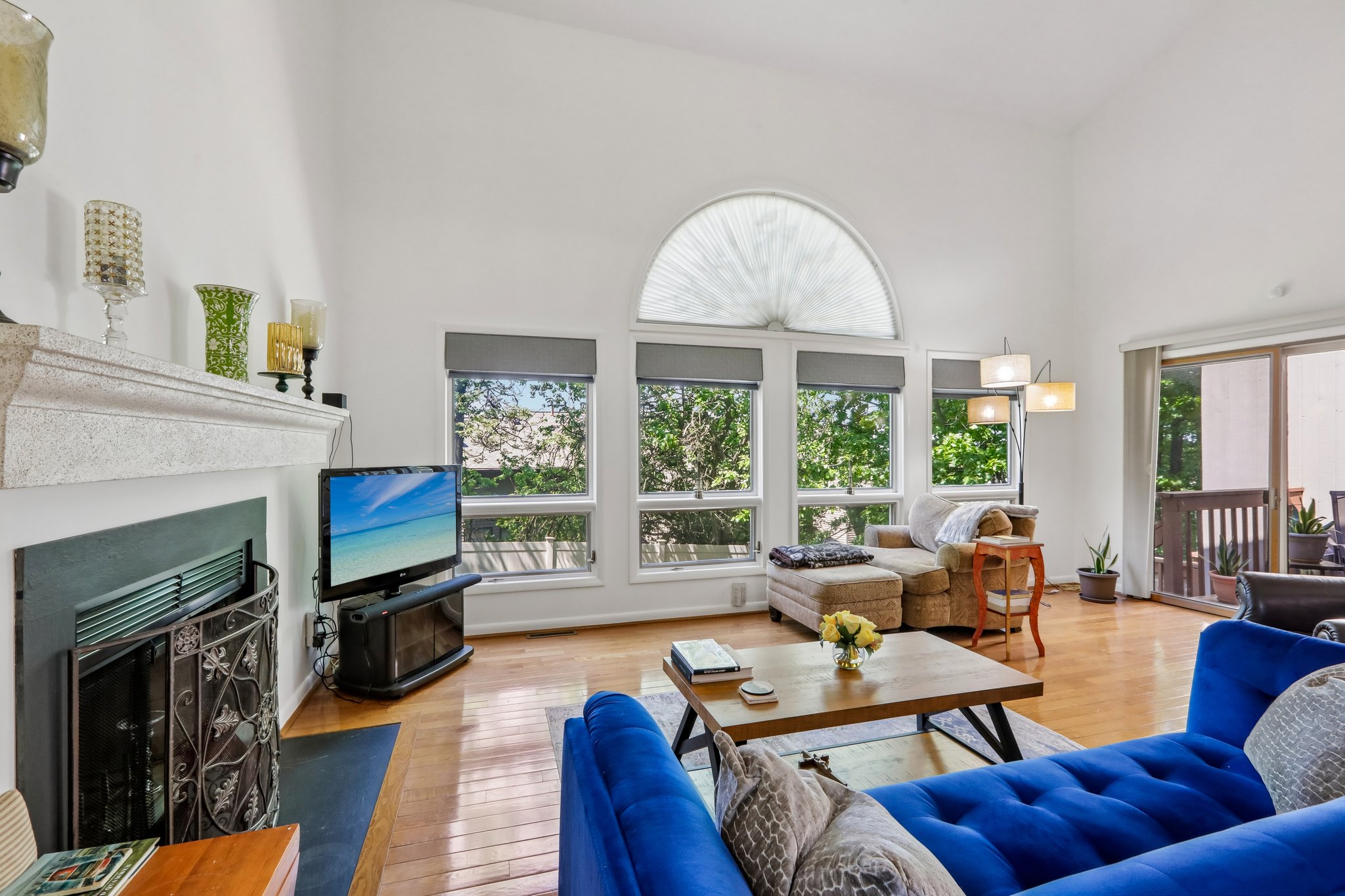 Woodland Dr-S1905-012.jpg