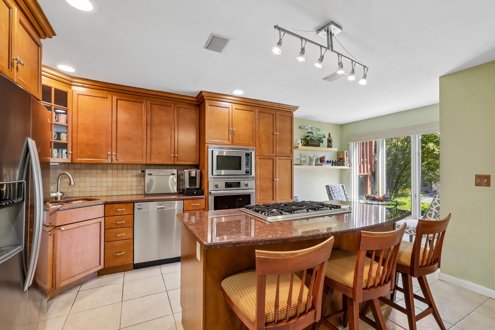 Woodland Dr-S1905-026.jpg