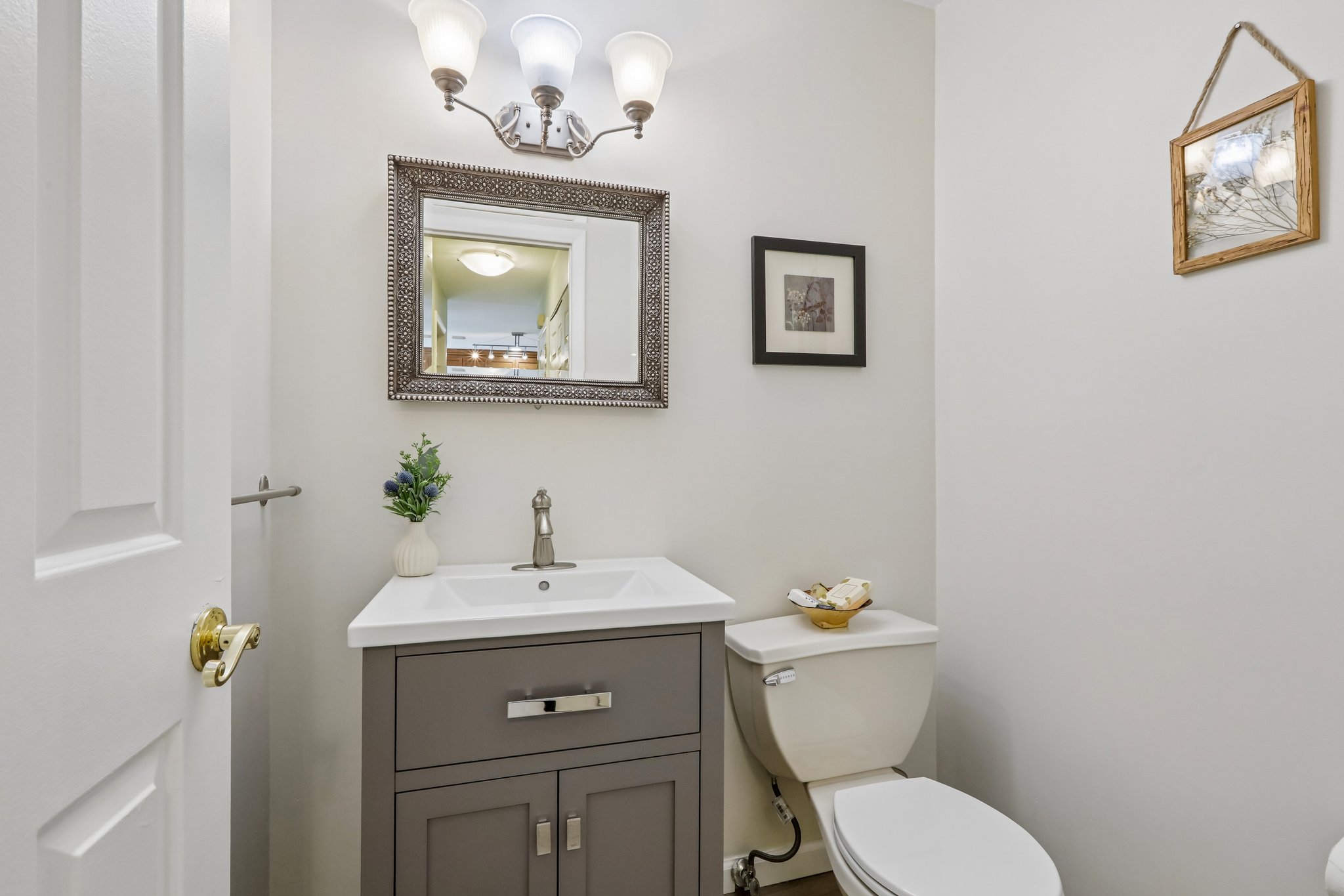 Woodland Dr-S1905-030.jpg