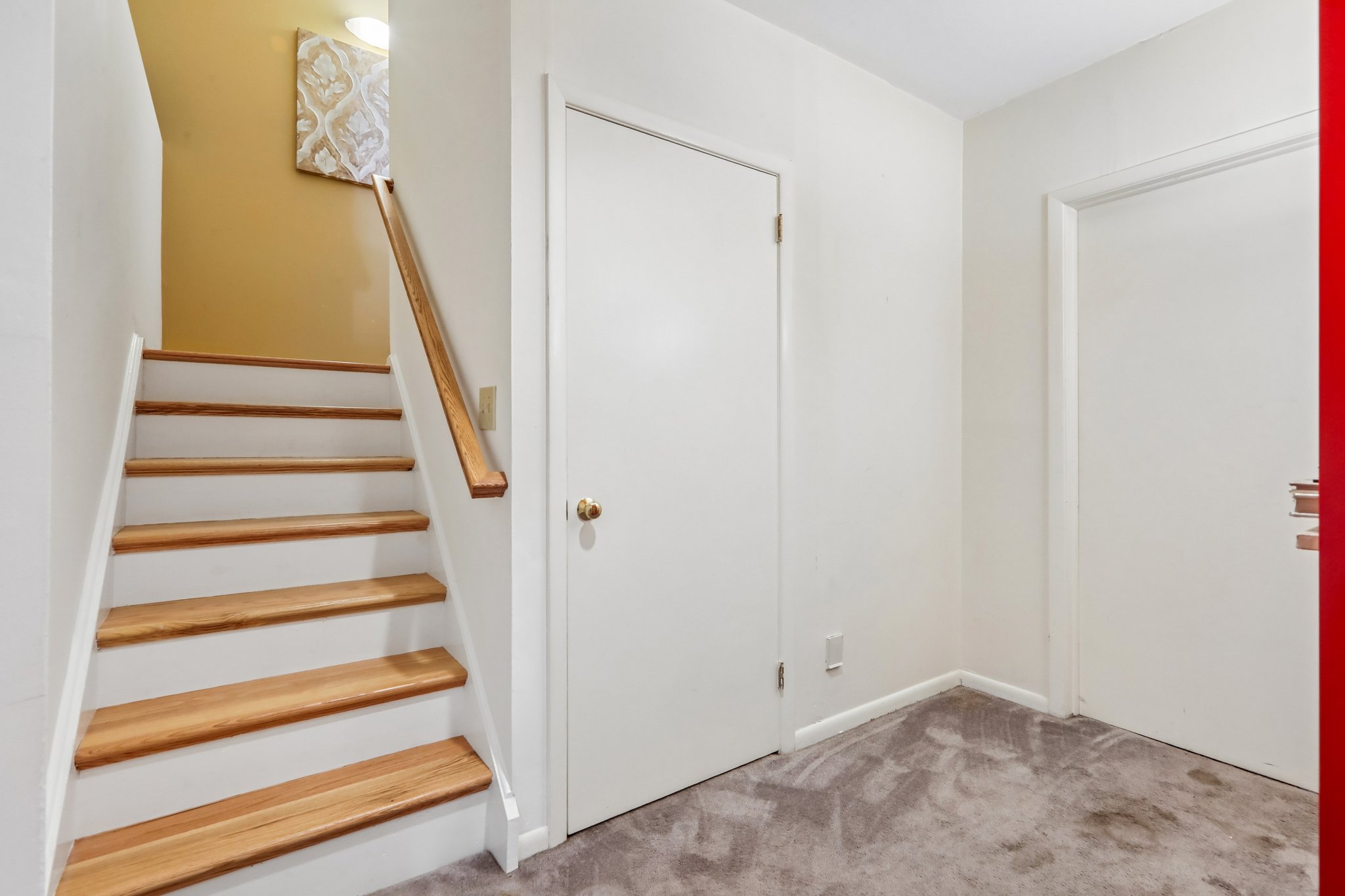Woodland Dr-S1905-053.jpg