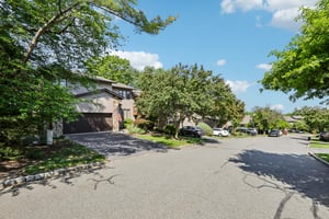 Woodland Dr-S1905-002.jpg