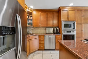 Woodland Dr-S1905-027.jpg