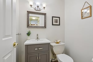 Woodland Dr-S1905-030.jpg