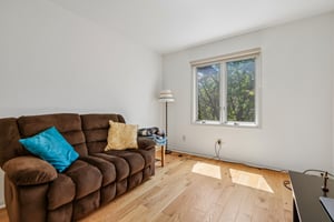 Woodland Dr-S1905-040.jpg