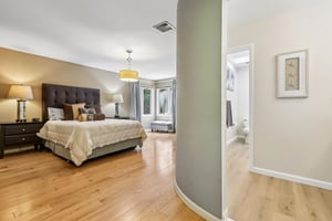 Woodland Dr-S1905-042.jpg