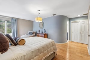 Woodland Dr-S1905-044.jpg
