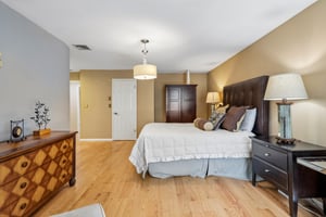 Woodland Dr-S1905-045.jpg