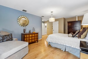 Woodland Dr-S1905-046.jpg