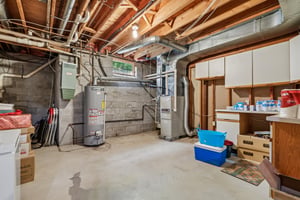 Woodland Dr-S1905-057.jpg