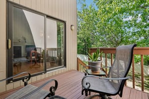 Woodland Dr-S1905-062.jpg