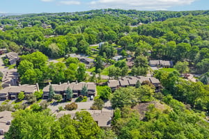 Woodland Dr-S1905-071.jpg