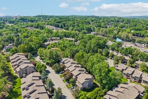 Woodland Dr-S1905-075.jpg