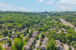 Woodland Dr-S1905-077.jpg