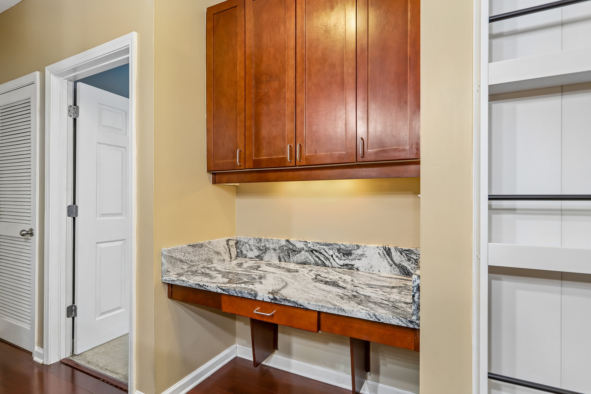 17th St NW 1233-S0105-017.jpg