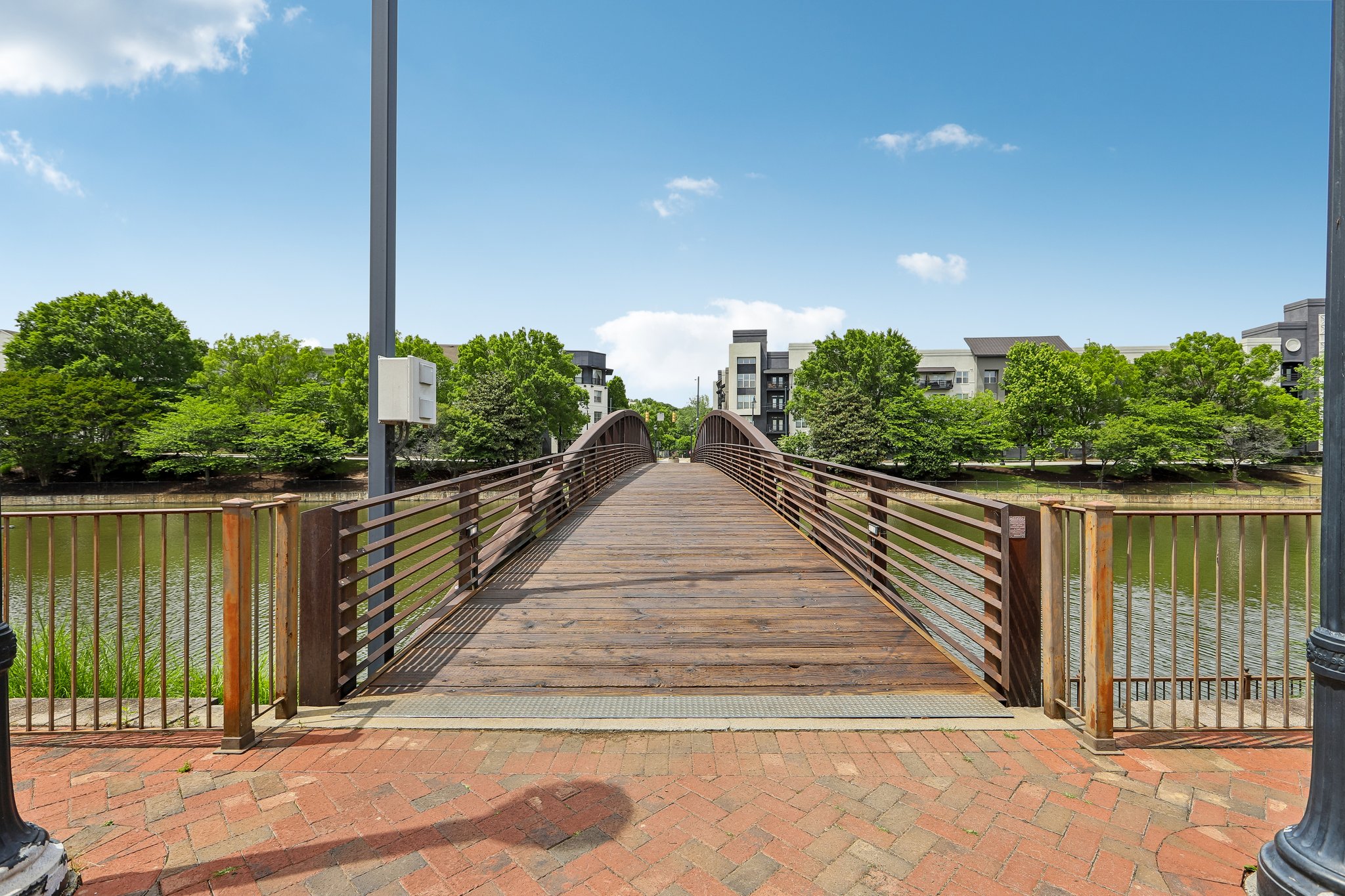 17th St NW 1233-S0105-028.jpg