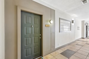17th St NW 1233-S0105-003.jpg