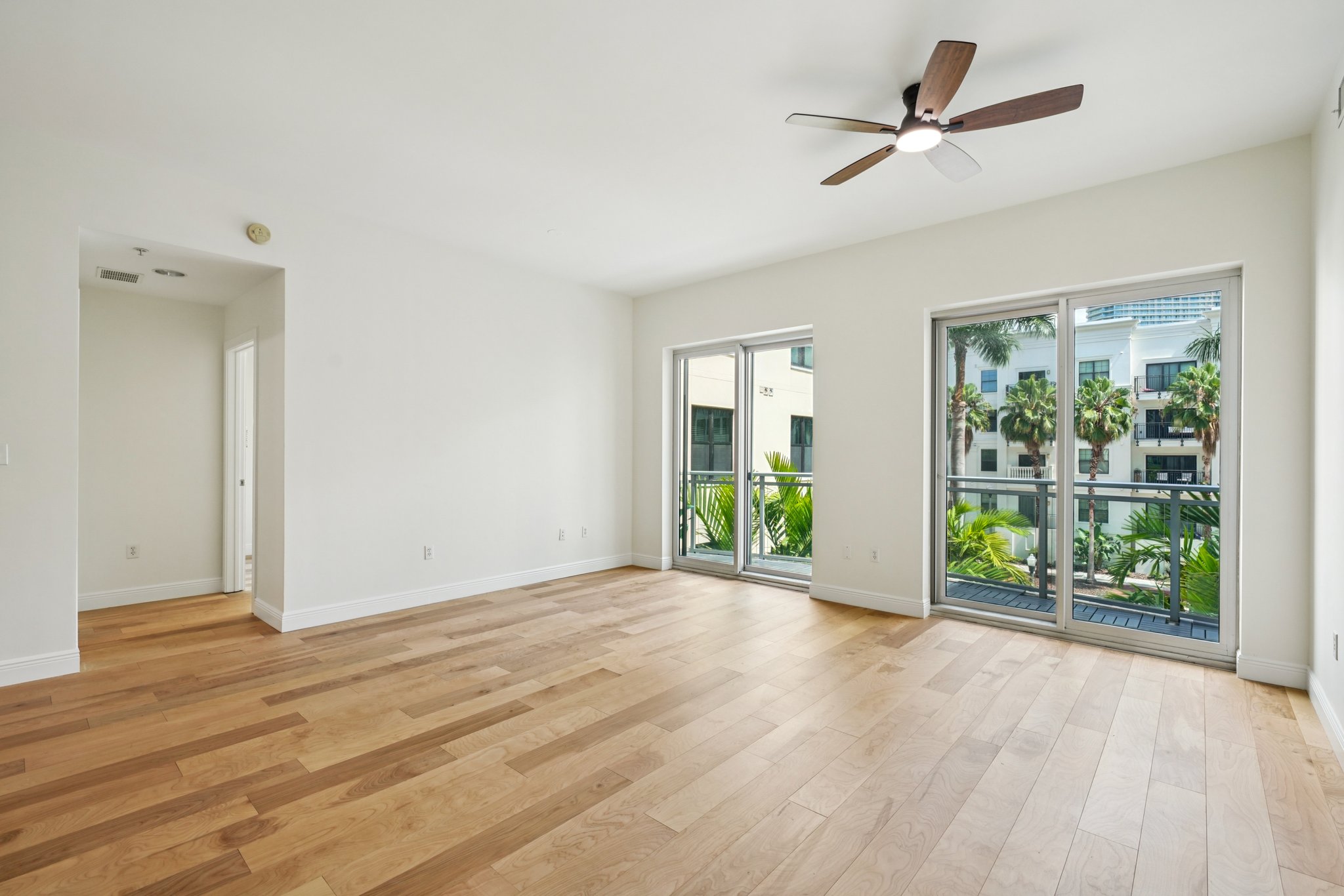 4th Ave S unit 309-S1107-009.jpg
